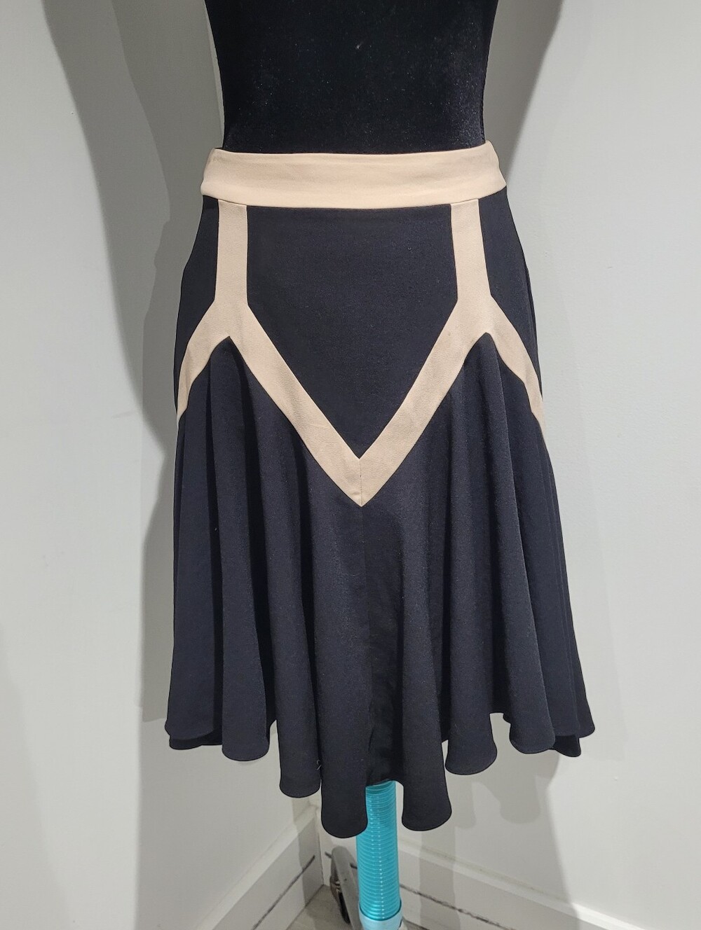 Leifsdottir by Anthropologie Women's Zenith Geo Fluted Hem Skirt 2 Black Beige
